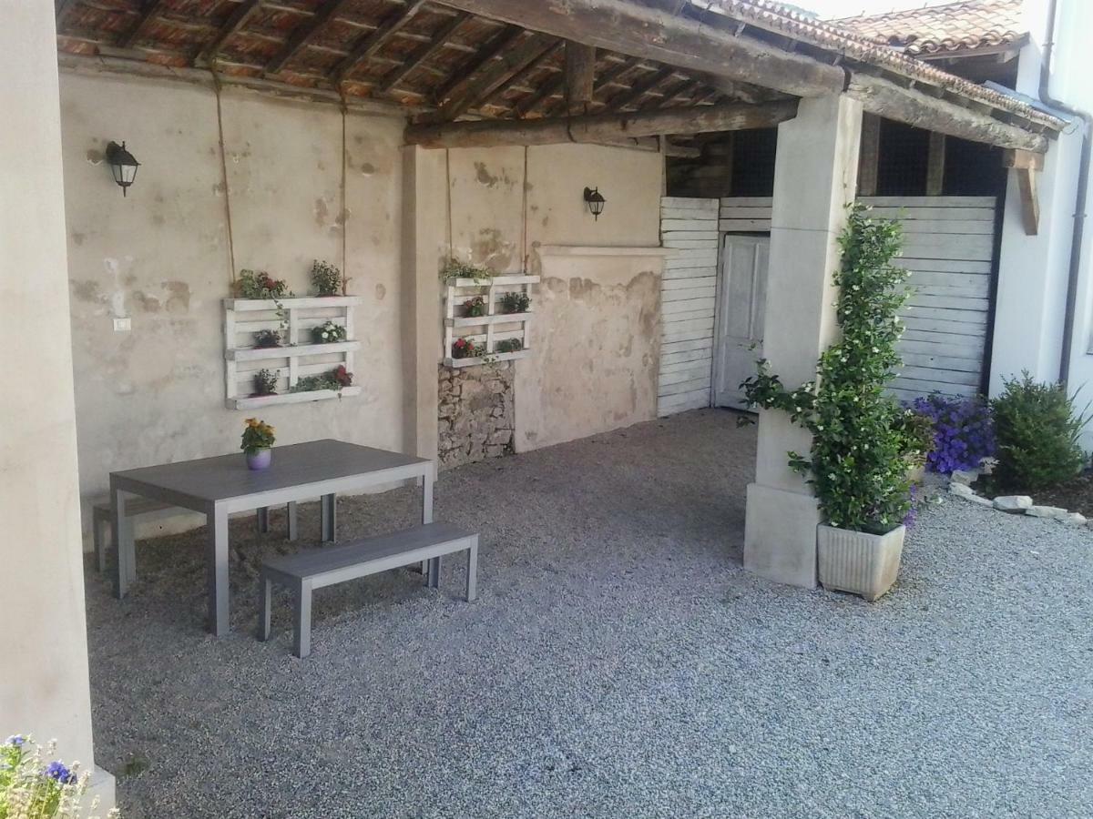 Apartament La Casa Bianca Roe Zewnętrze zdjęcie